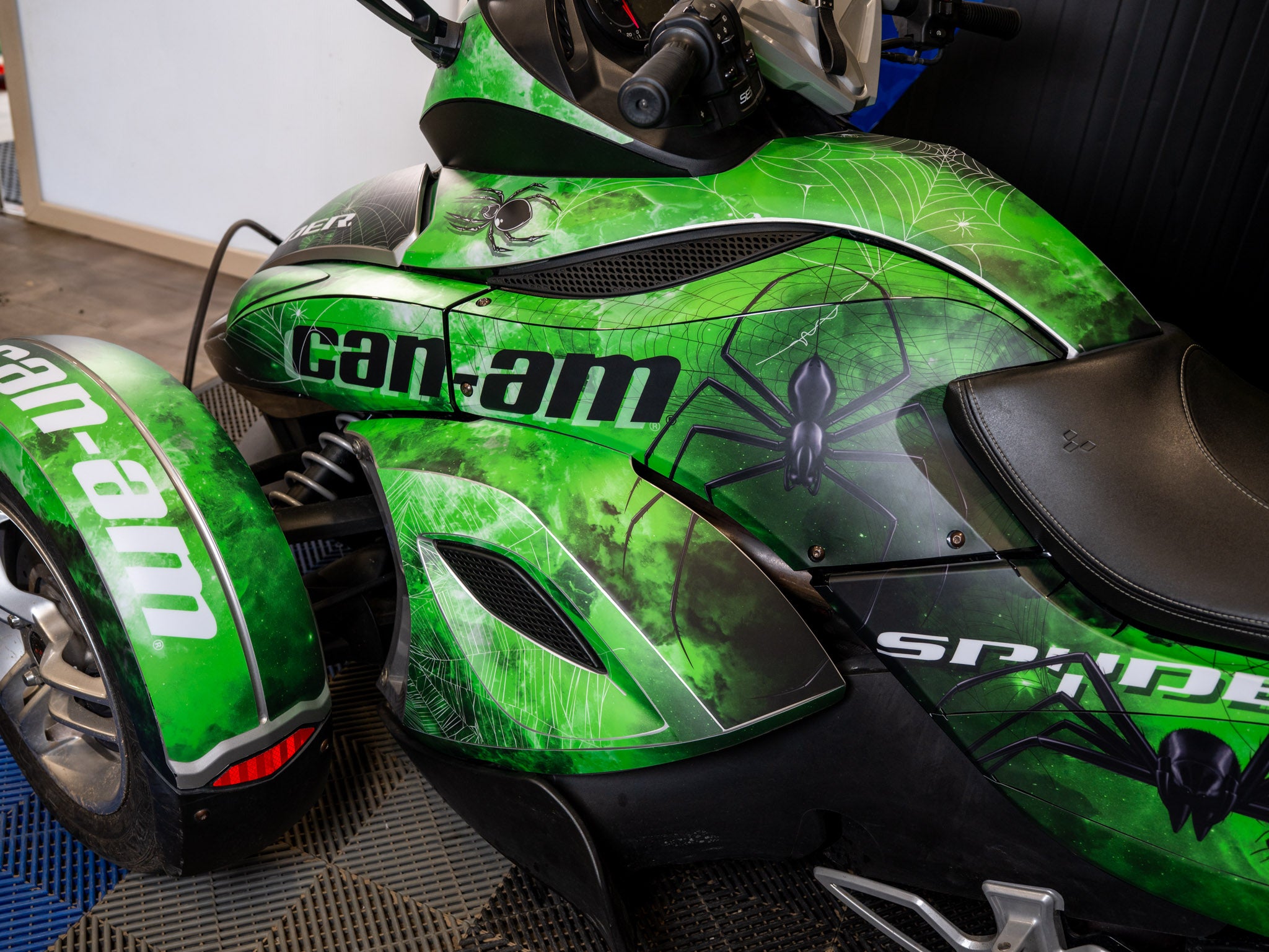 Can Am Spyder Graphic Template (Download)