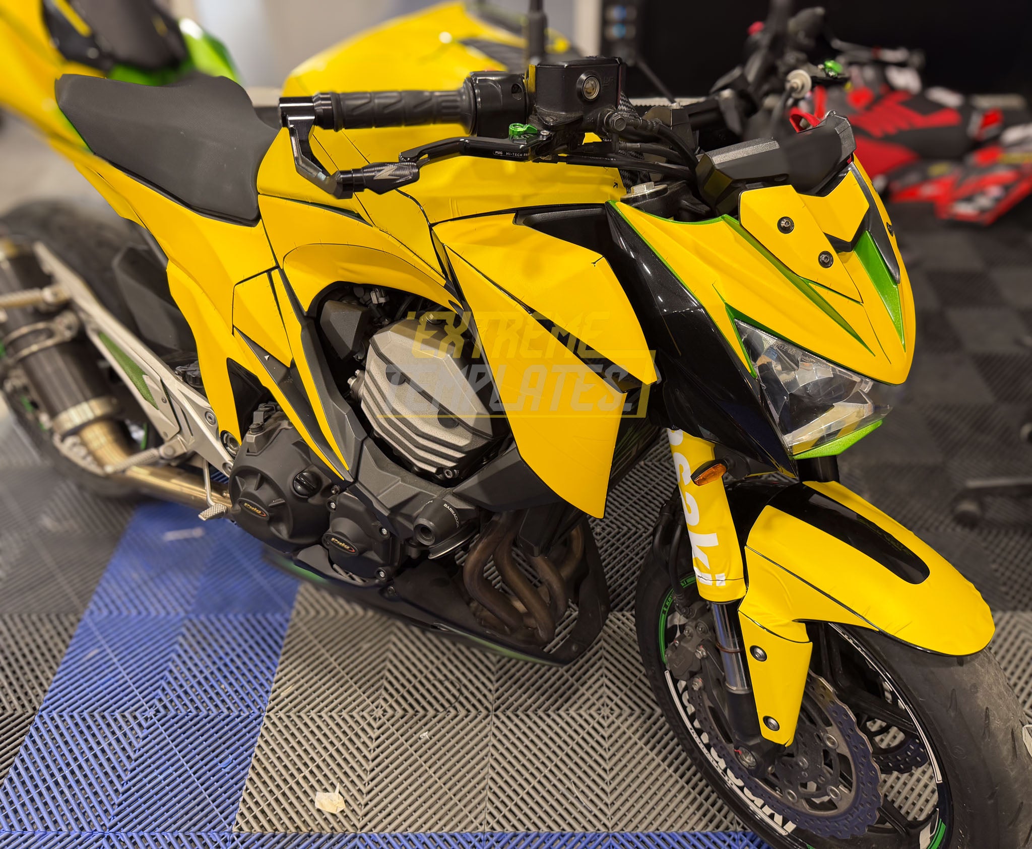 Kawasaki Z800 2013-2016 Template | Vector Graphics Kit Template