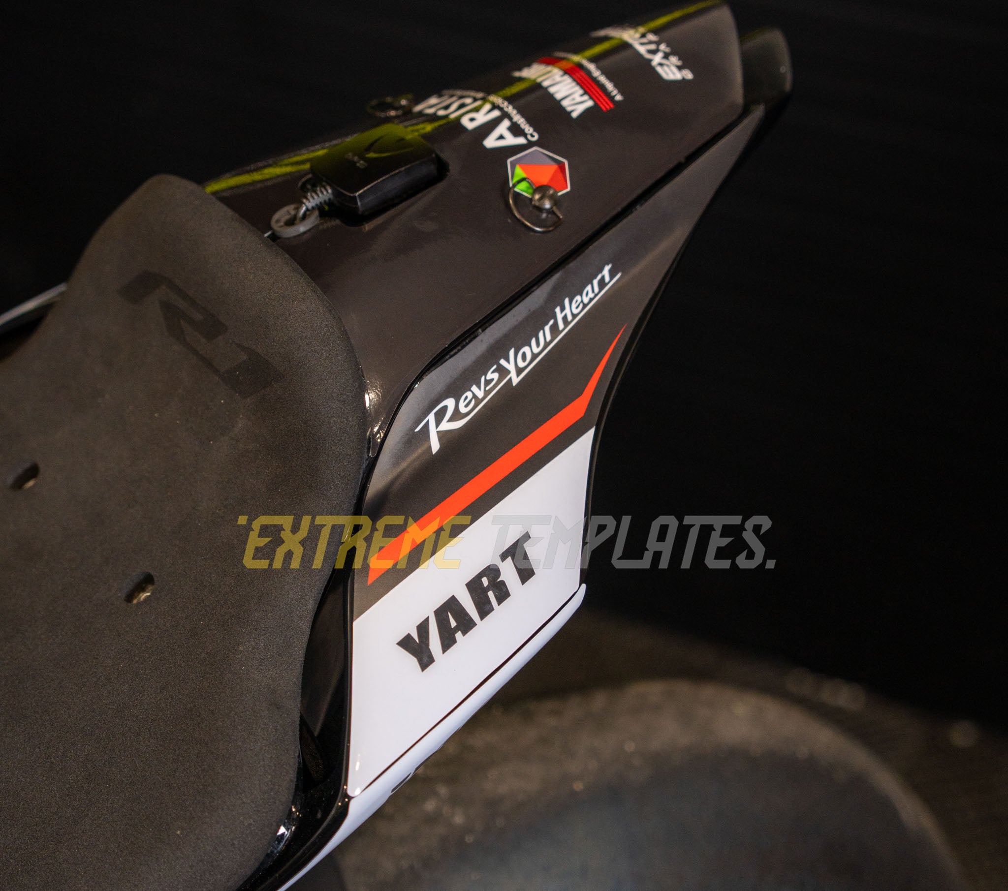 Yamaha R1M ITR Racing Fairings 2020–2024 – Digital Graphic Template (Download)