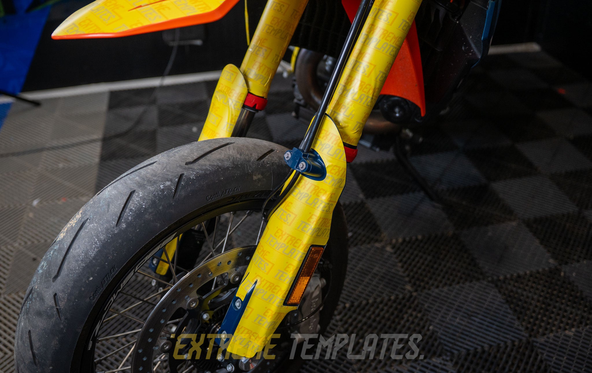KTM 690 SMC R 2026 + Template