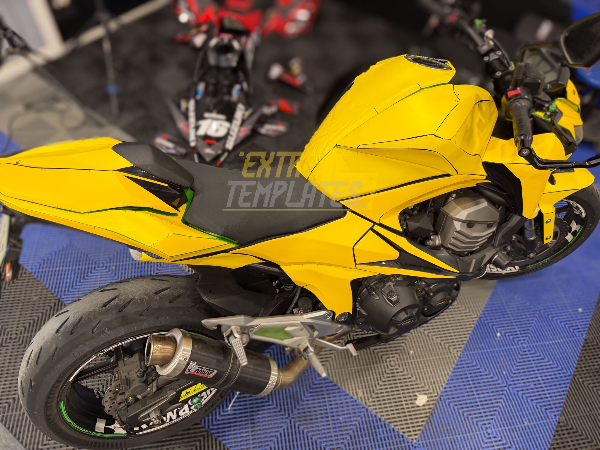 Kawasaki Z800 2013-2016 Template | Vector Graphics Kit Template