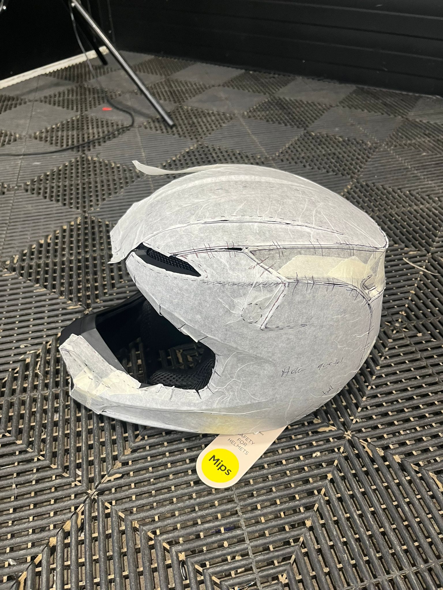 Fox V1 Helmet 2025 – Size M Graphic Extreme Template