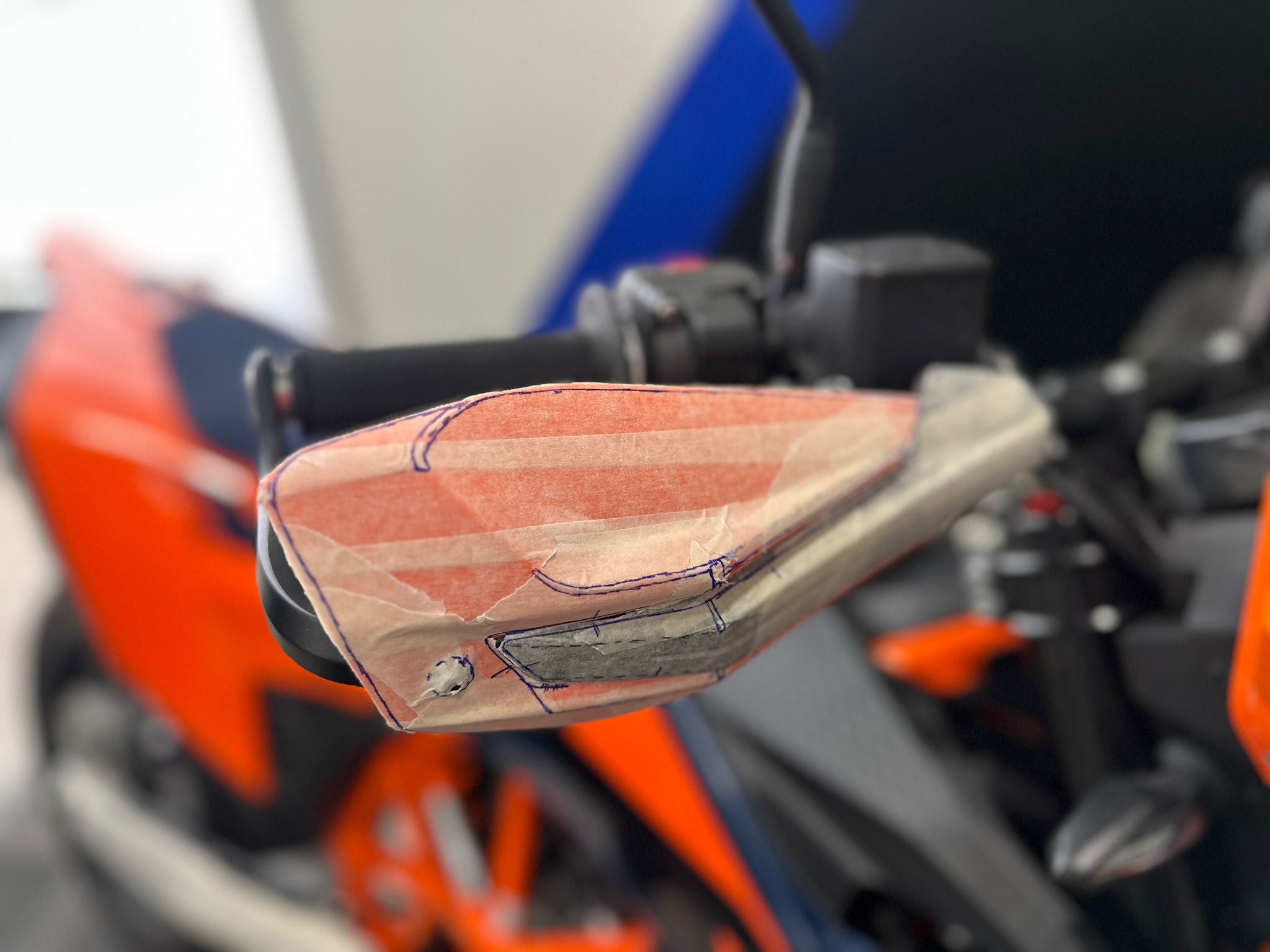 KTM 690 SMC R 2026 + Template